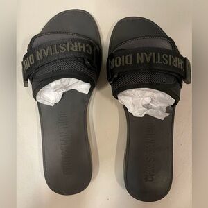 Dior (R)evolution Slides in Black sz 37